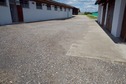 #5: The confluence point lies on a driveway among farm buildings