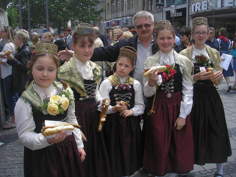 Я и милые жительницы Мюнхена/Lovely girl-inhabitants of Munich and me