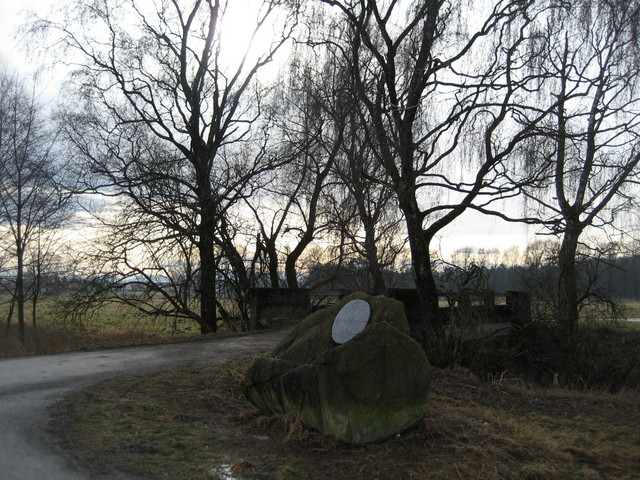 Memorial stone