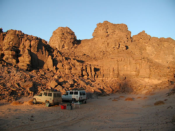 The same day in the morning: Sunrise at our campsite. Let all days start like this!