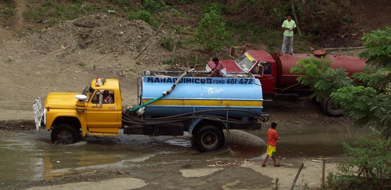 Water sellers truck - filling up