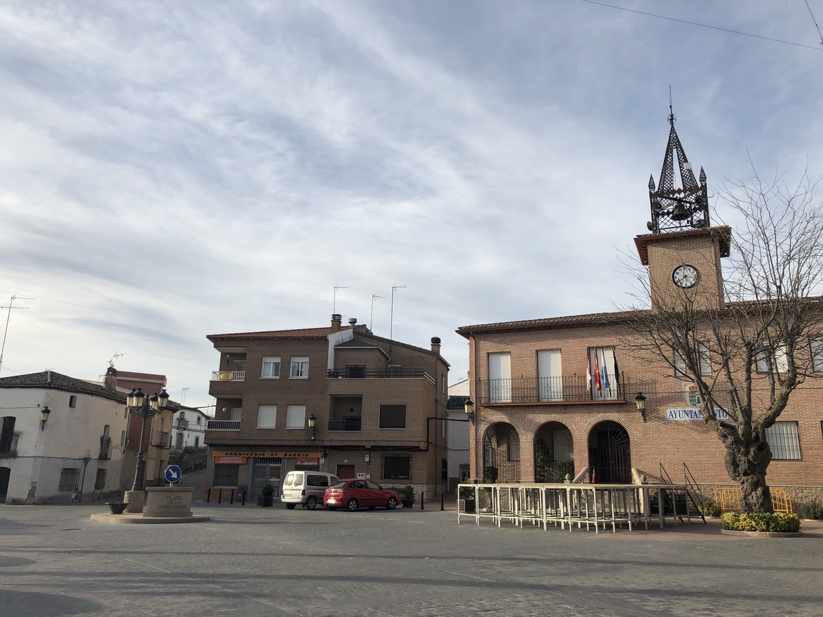 The town Velada in 3 km distance