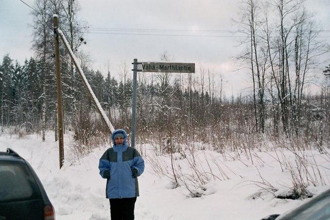 The exit to Vähä-Marttilantie