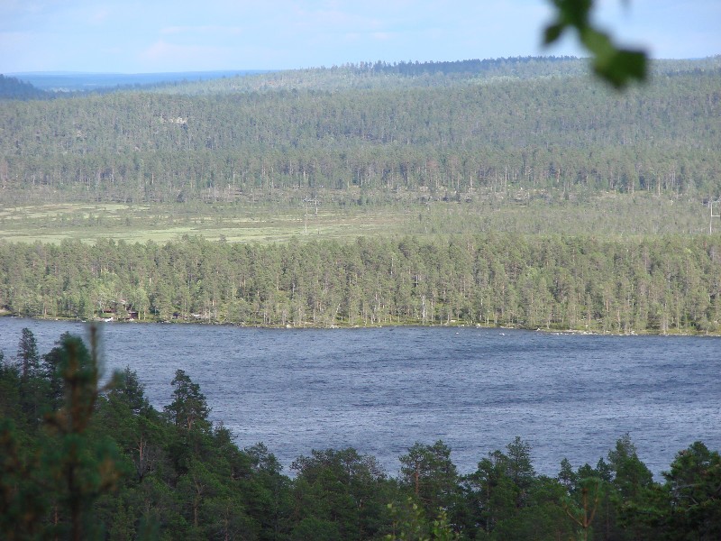 Lake in about 2 km distance / See in ca. 2 km Entfernung