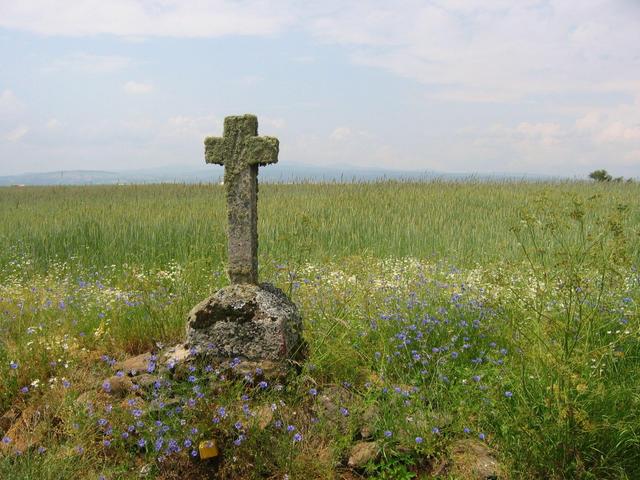 Roadside cross some 300m away