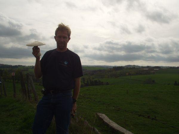 fabien picking some mushroms close to the point