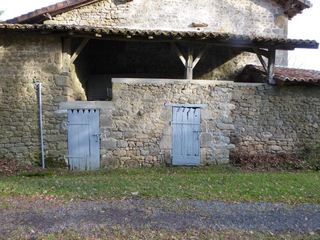 haus am parkplatz