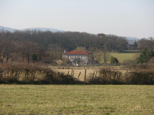 A nearby house / Ein benachbartes Haus