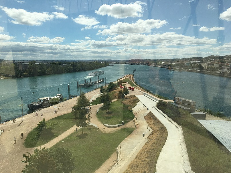 The Rhône (left) and Saône (Right) confluence in Lyon