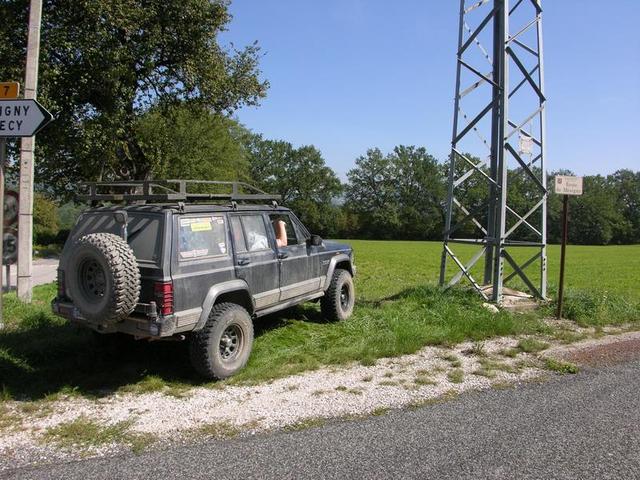 The confluence mobile some metres from the point / Das Confluence-Mobil einige Meter vom Punkt