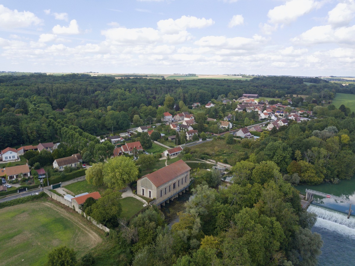 View North (towards the village of Villers les Rigault), from 60m above the point