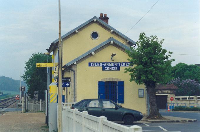 Gare d'Isles-Armentieres Congis