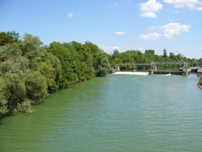 Standing on the bridge: CP 70 metres North on the left bank