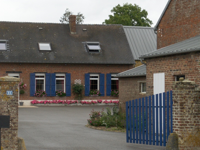 TYPICALS RED BRICKED HOUSE OF THIS REGION