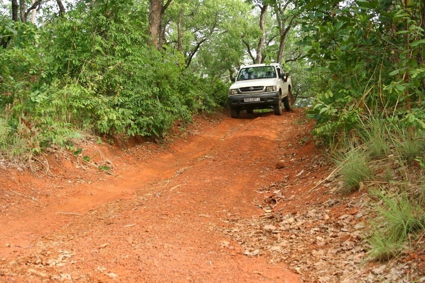 Track between Séfouno and the confluence point