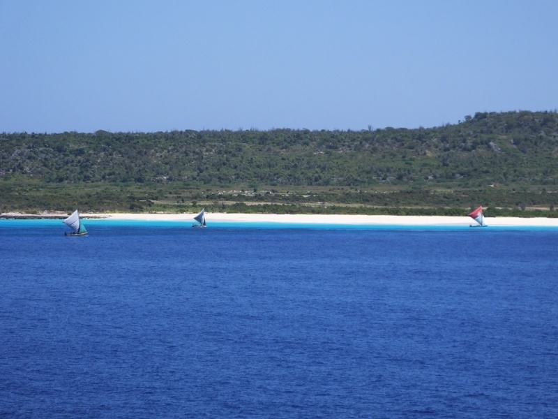 Sailing boats in the Canal de la Tortue