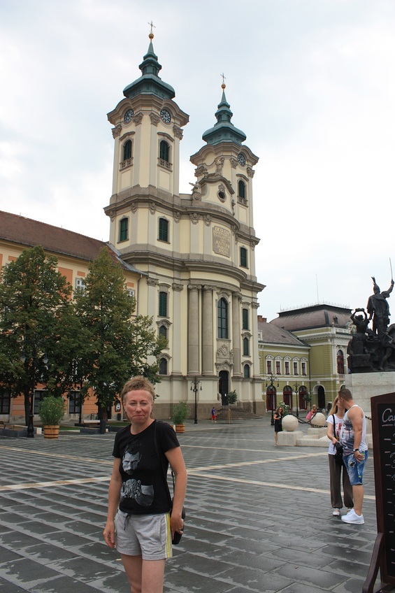 On the central square of Eger / На центральной площади Эгера