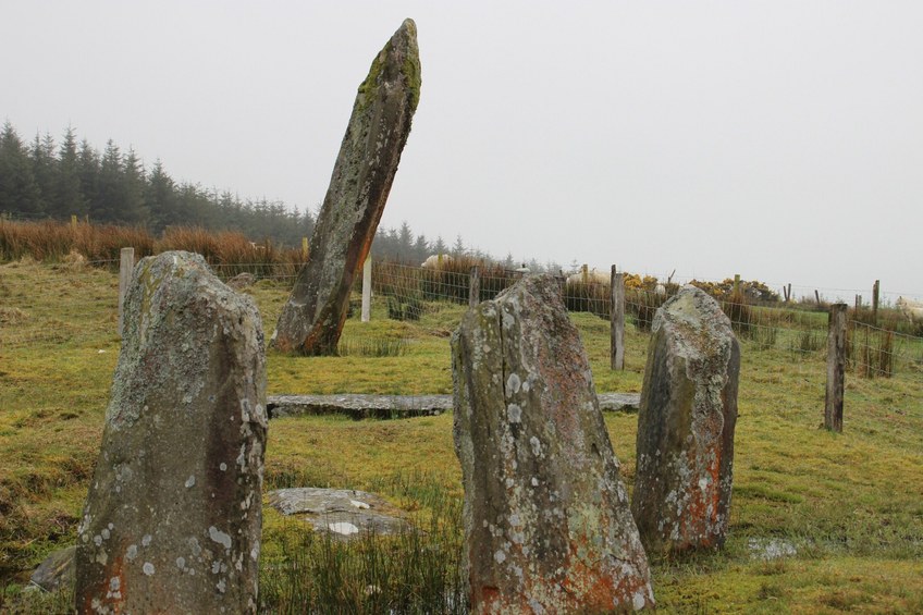 Knocknakilla Stonecircle, 2 km north-west of the CP