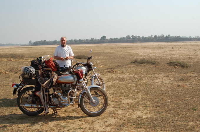 We left the bikes 500 metres from the point - off the sand