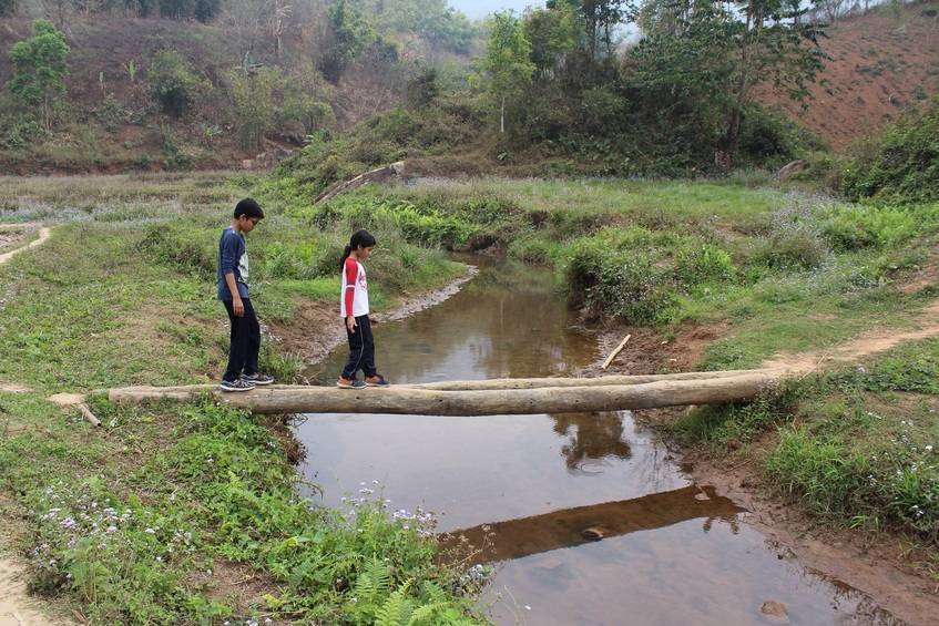 Crossing the stream