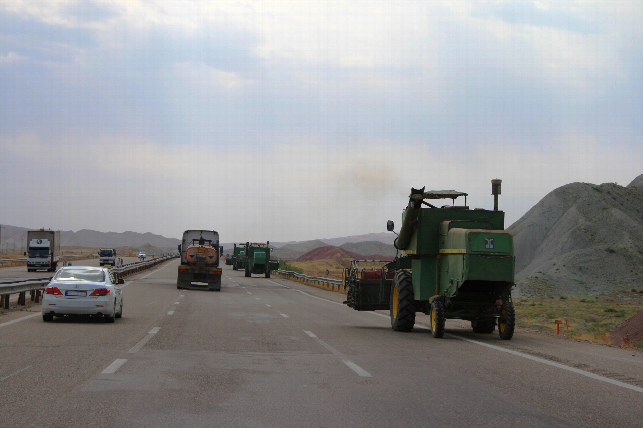 average Iranian highway picture