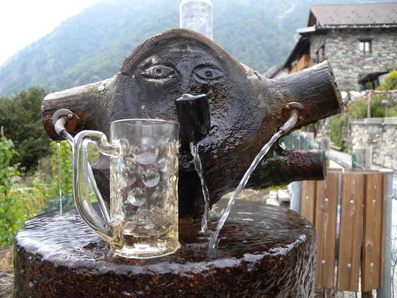 Fountain in Mondelli