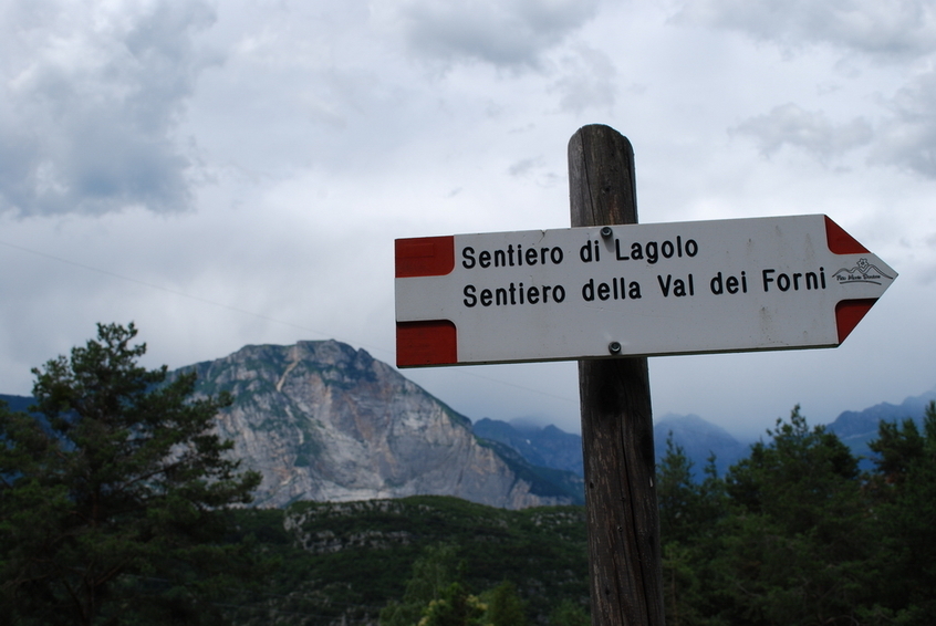 Hiking sign