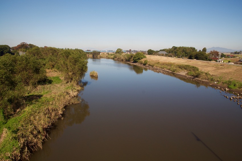 Crossing the river, about 1.7 km SSW of the point