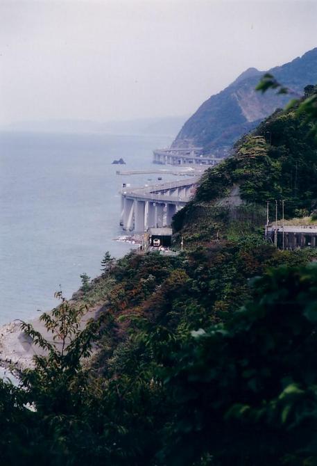 Oyashirazu interchange