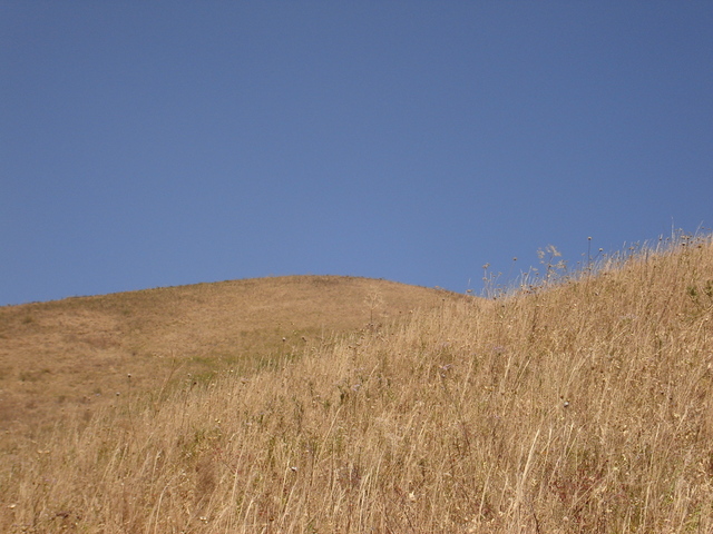 behind this peak is another peak, behind which lies the confluence