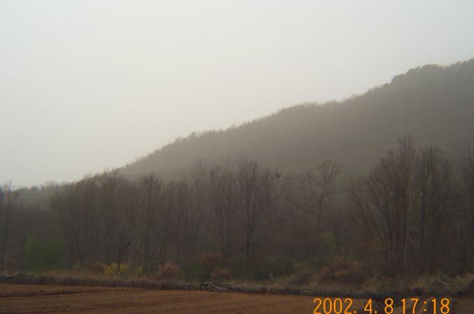 Looking north-west; travel about 36km in a straight line this way and you'll land on the confluence point.