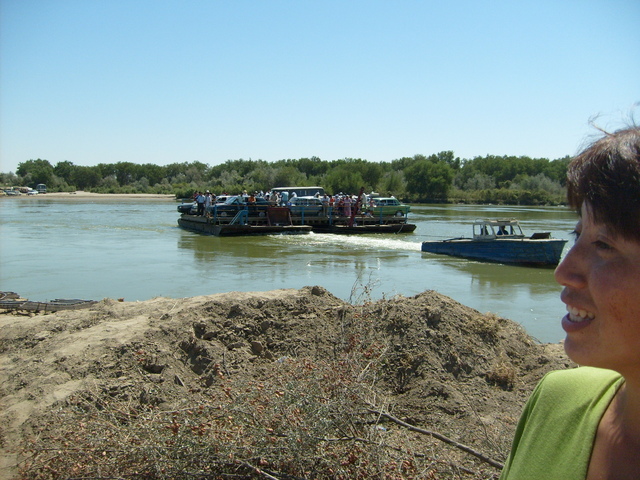 Crossing Syr Darya on the float