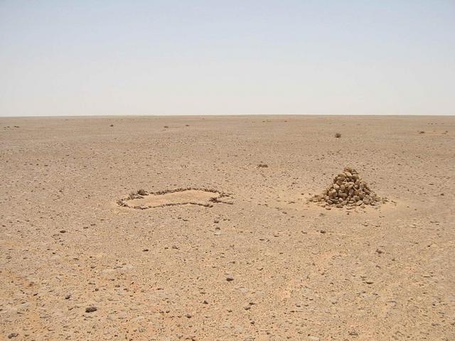 The old grave and Misallā 400 meters from the DCP