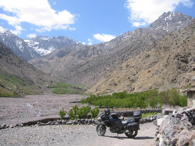 Jbel Toubkal 4187 m between me and Confluence