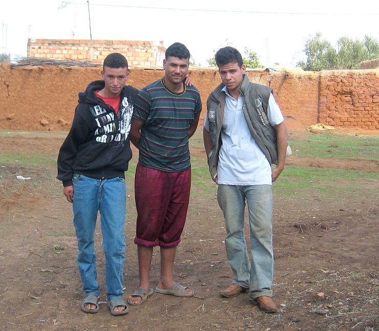 Local residents at the confluence point