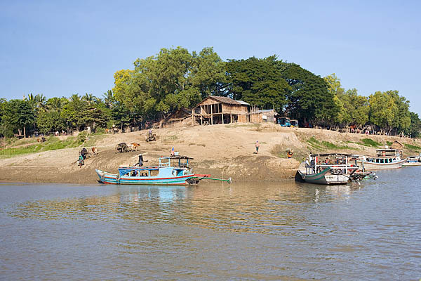 Arrival at Kama Village