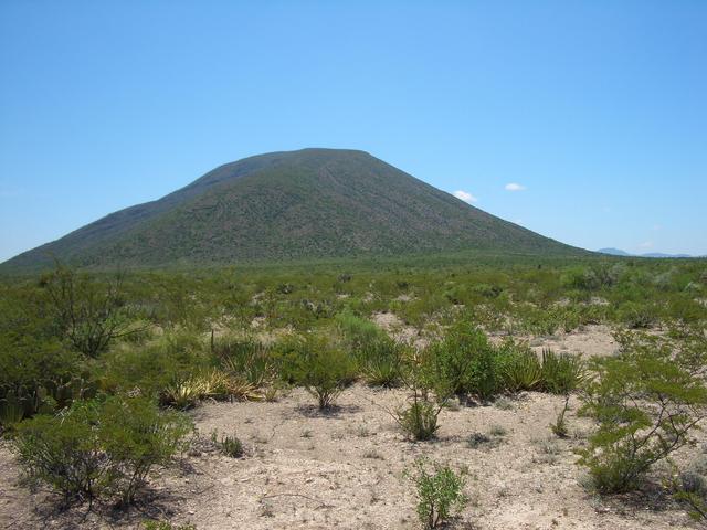 Northeast view. Vista norte oriente.