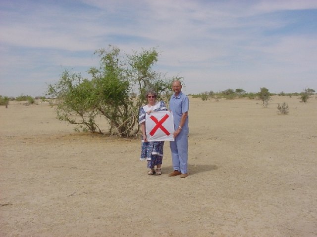 Kevin and Sue on the Confluence with my confluence flag