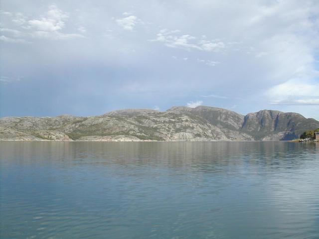 Looking east from the confluence