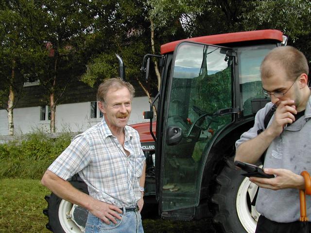 Eirik talking to the friendly neighbour