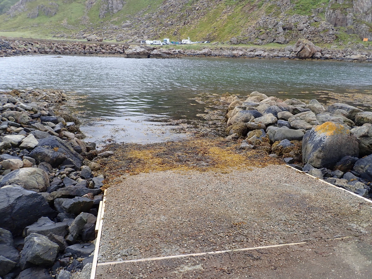 Slipery Boatramp in Nyksund  / Einsatzstelle für Boote