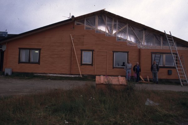 Visitor and Worker at the tourist center