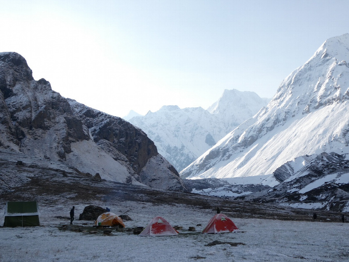 Nampa Basecamp, route to point right around ridge coming down from top right