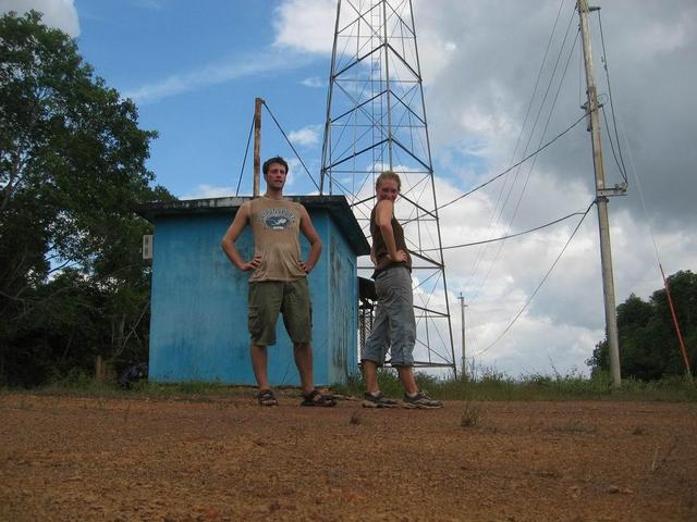 The End.  We are stuck at a tower 1.5 km from the confluence