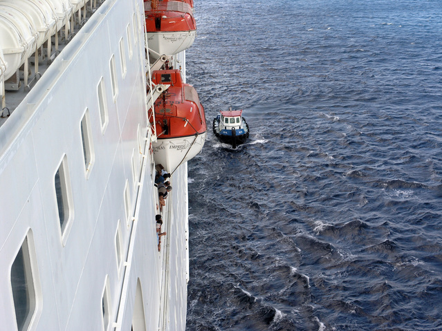 The pilot boat coming out