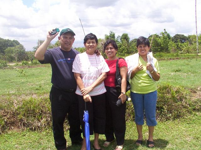 Rudy, Santah, Josephine and Elsa: First Filipino Team to visit Degree Confluence in the Philippines