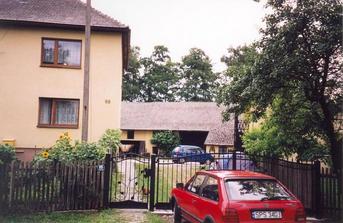 #1: Jankowice near Pszczyna, 99 Złote Łany Street - the confluence is 60 m away (in a barn). View towards NE.