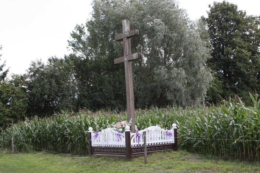 Road cross - Przydrożny krzyż