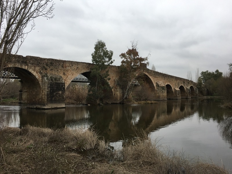 Old bridge crossing Río Gévora