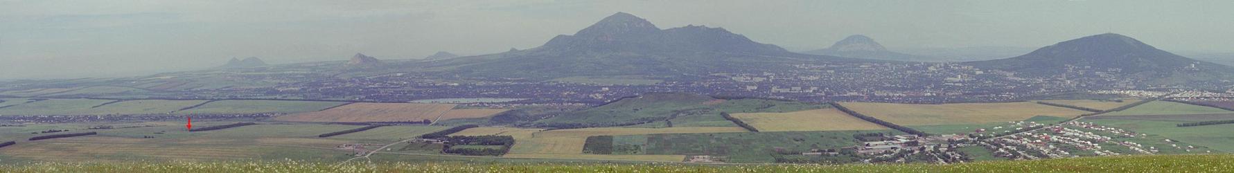 Панорама на север с вершины г. Джуца-1 / Panoramic view North from the top of Jutca 1-st